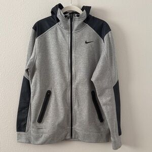 Nike Men's Therma-Fit Jacket in Gray and Black